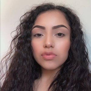 Meet your Posher, Esmirna